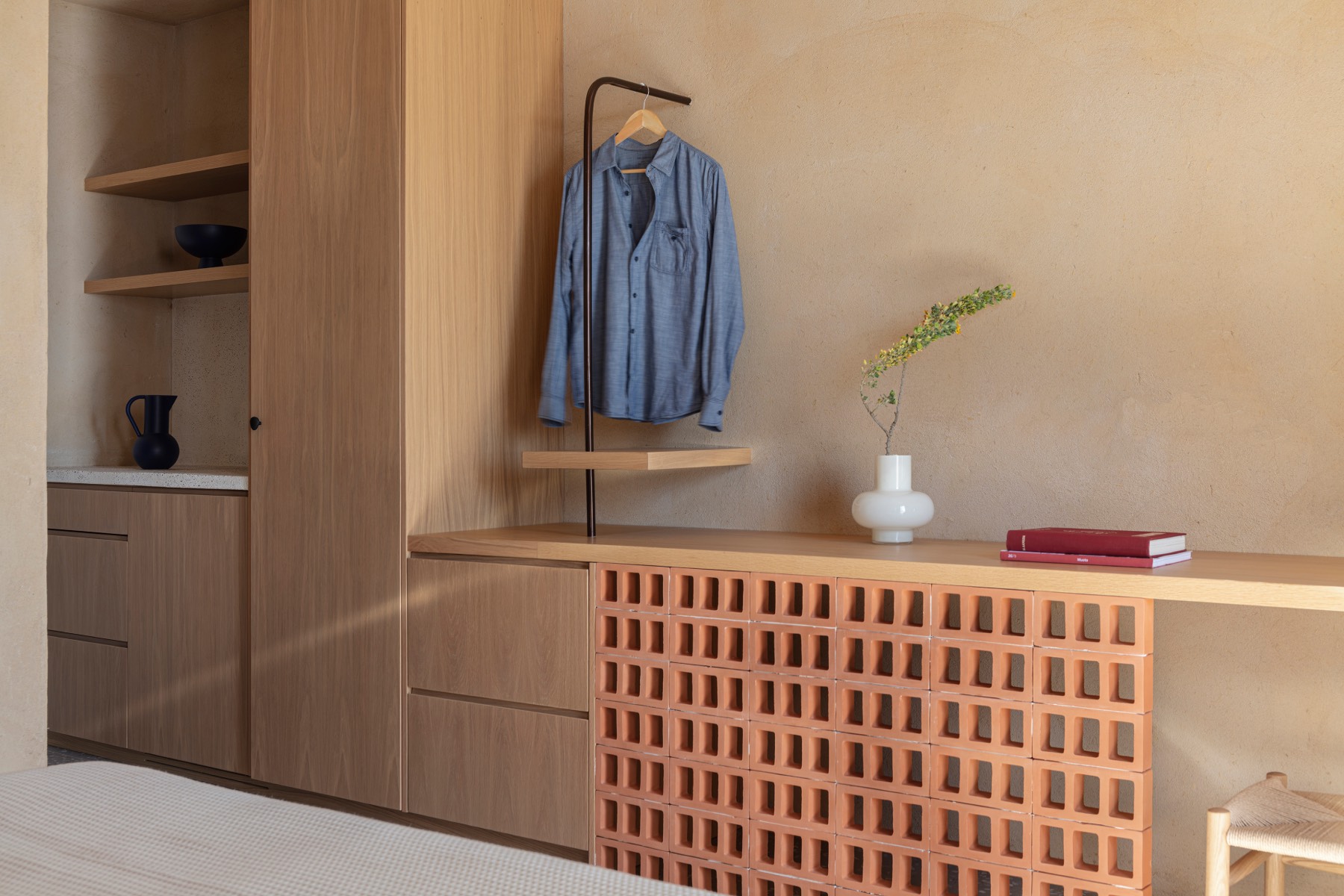 Ethos Vegan Suites Fira