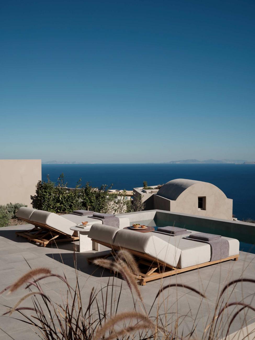Ethos Imerovigli > Residences | Ethos Vegan Suites Hotel Santorini Fira
